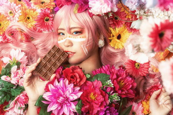 Photograph Daiki Fujiwara Flowers And Chocolates For You on One Eyeland